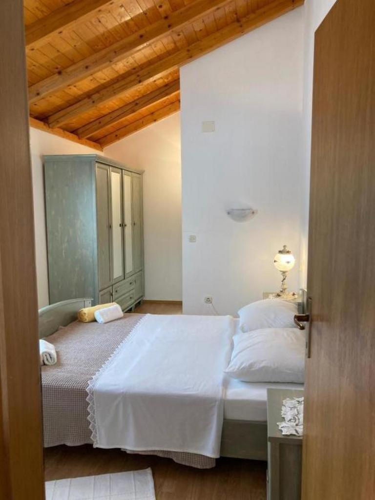 Apartments By The Sea Milna, Vis - 8896 Luaran gambar